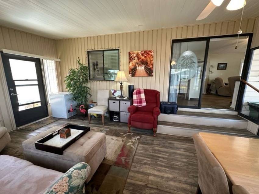 581 Lake Henry a Winter Haven, FL Mobile or Manufactured Home for Sale